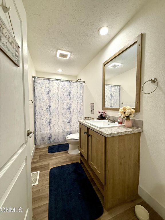 322 Bedford Boulevard, Bismarck, ND 58504 photo 11