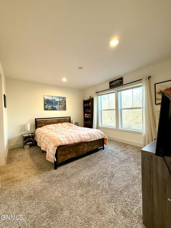 322 Bedford Boulevard, Bismarck, ND 58504 photo 13