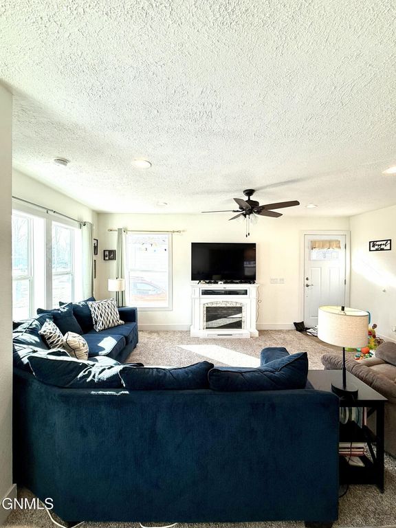 322 Bedford Boulevard, Bismarck, ND 58504 photo 5