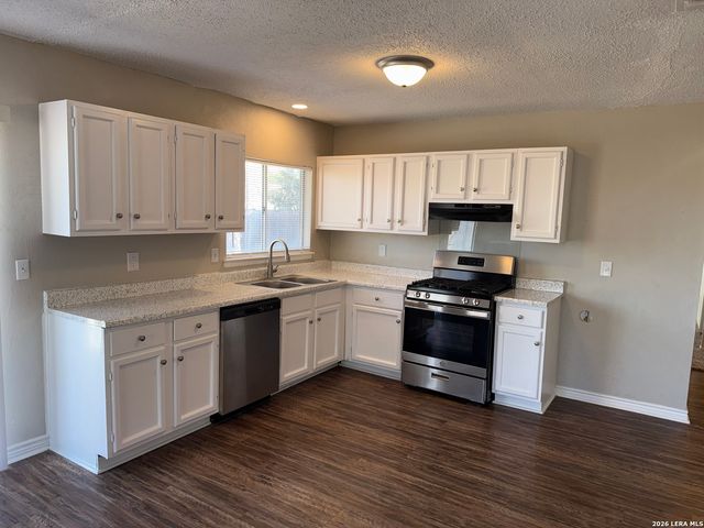 6011 Little Brandywine, San Antonio, TX 78233