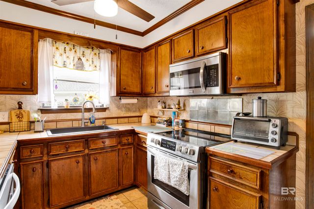 106 Lively Circle, Daphne, AL 36526