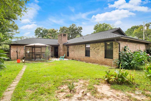 106 Lively Circle, Daphne, AL 36526