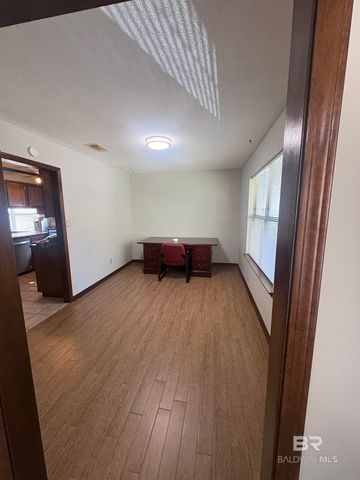 106 Lively Circle, Daphne, AL 36526