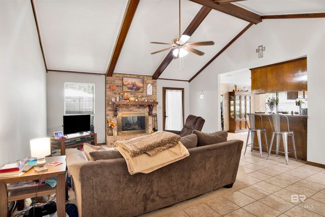 106 Lively Circle, Daphne, AL 36526