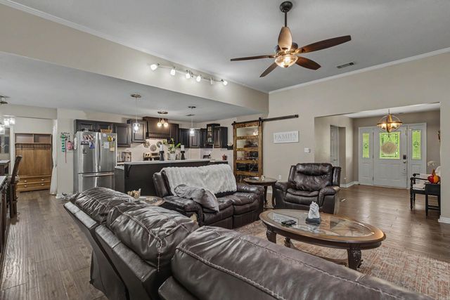 12 Wintercreek Drive, Mayflower, AR 72106