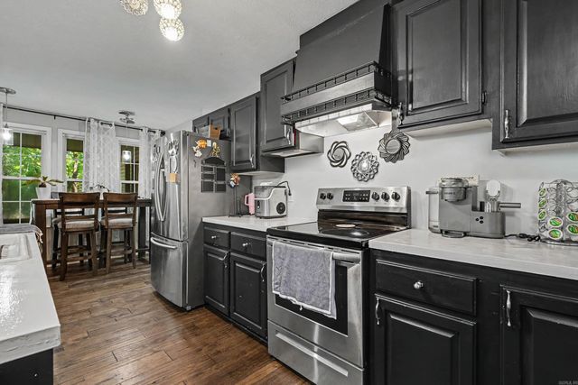 12 Wintercreek Drive, Mayflower, AR 72106