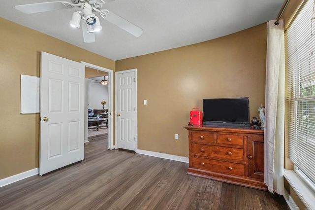 12 Wintercreek Drive, Mayflower, AR 72106