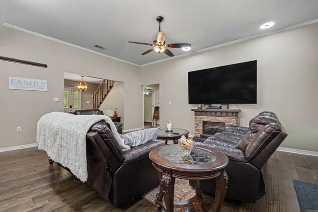 12 Wintercreek Drive, Mayflower, AR 72106