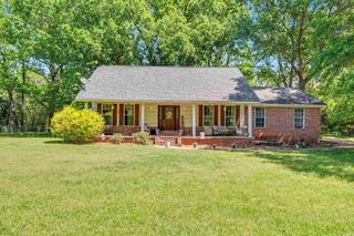 12 Wintercreek Drive, Mayflower, AR 72106