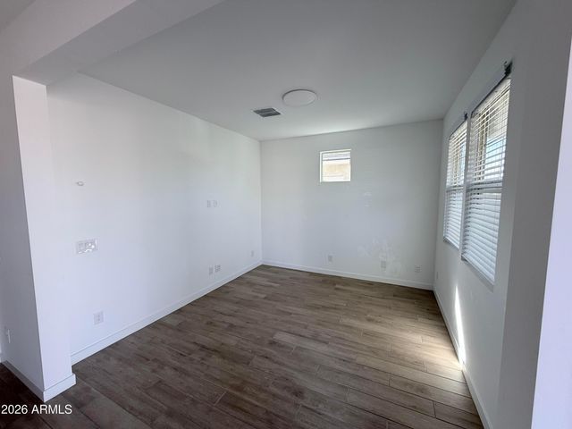 4323 W Palace Station Road, New River, AZ 85087