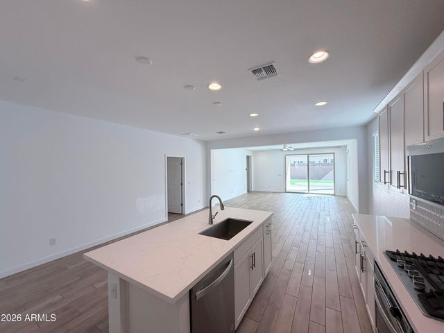 4323 W Palace Station Road, New River, AZ 85087
