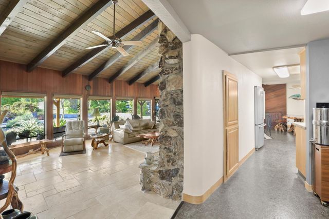 10550 E Kettleman Ln, Lodi, CA 95240