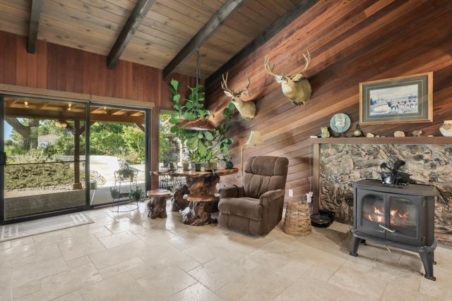 10550 E Kettleman Ln, Lodi, CA 95240