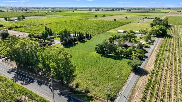 10550 E Kettleman Ln, Lodi, CA 95240