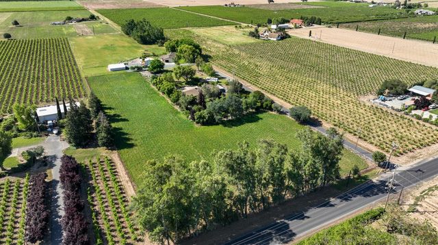 10550 E Kettleman Ln, Lodi, CA 95240