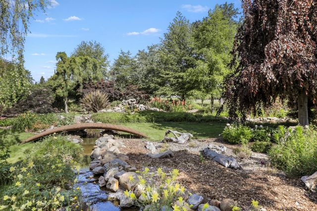 10550 E Kettleman Ln, Lodi, CA 95240