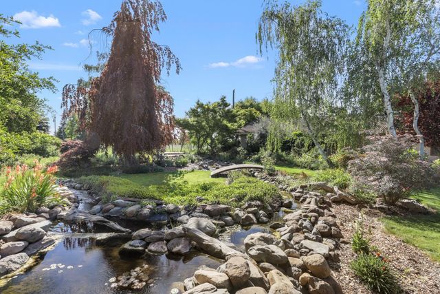 10550 E Kettleman Ln, Lodi, CA 95240