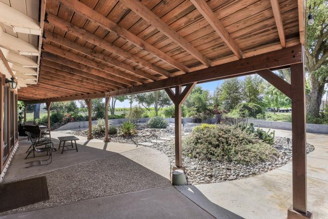 10550 E Kettleman Ln, Lodi, CA 95240
