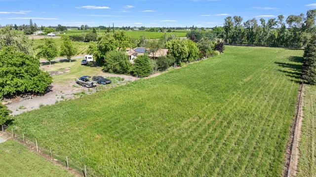 10550 E Kettleman Ln, Lodi, CA 95240