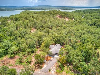 18475 W Lakewood Drive, Park Hill, OK 74451