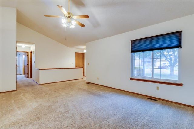 118 E Chestnut, Mulvane, KS 67110