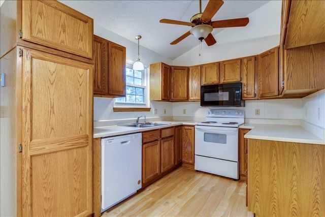 118 E Chestnut, Mulvane, KS 67110