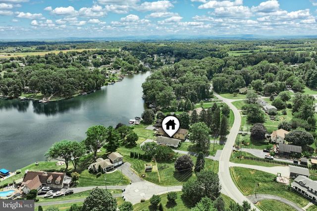 428 LAKE MEADE DR, East Berlin, PA 17316