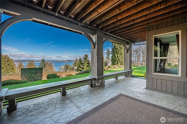 5543 Night Heron Drive, Blaine, WA 98230