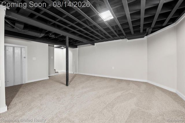 6943 Colonial Street, Dearborn Heights, MI 48127