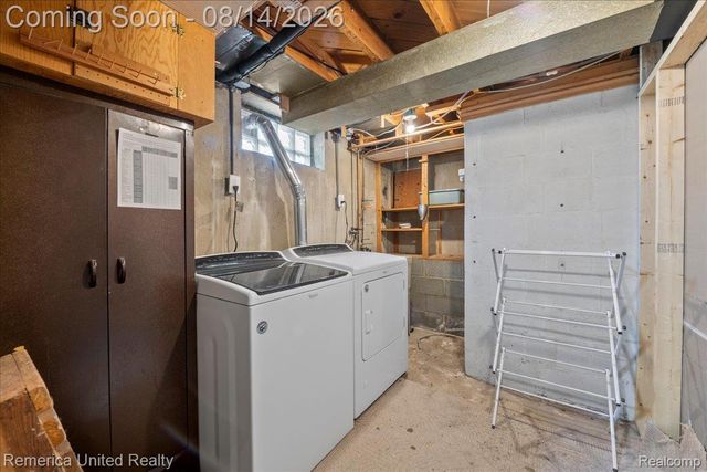 6943 Colonial Street, Dearborn Heights, MI 48127