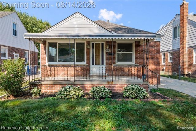 6943 Colonial Street, Dearborn Heights, MI 48127