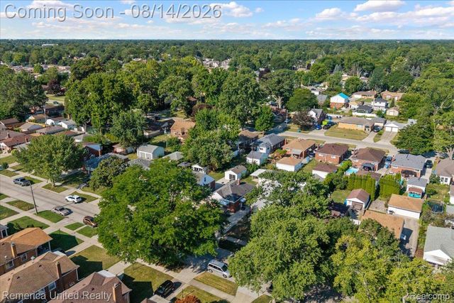 6943 Colonial Street, Dearborn Heights, MI 48127