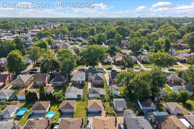 6943 Colonial Street, Dearborn Heights, MI 48127