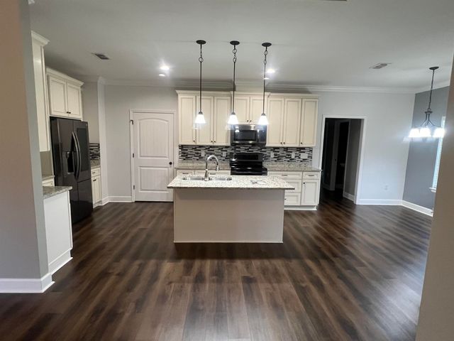 30 Stillwater Lane, Havana, FL 32333