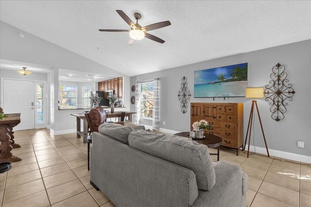 1037 BURNETT STREET, Oviedo, FL 32765