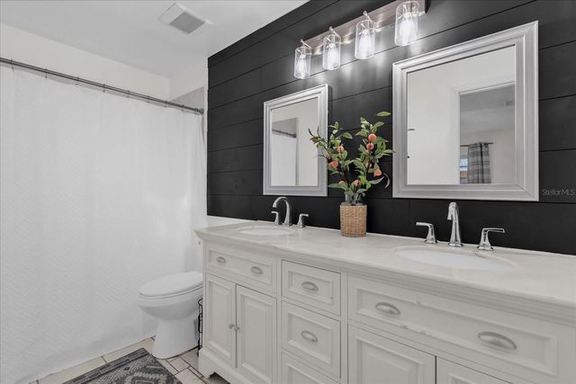 1037 BURNETT STREET, Oviedo, FL 32765