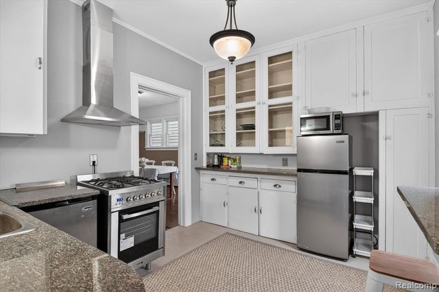 3132-3134 Van Alstyne Street, Wyandotte, MI 48192