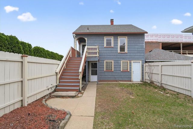 3132-3134 Van Alstyne Street, Wyandotte, MI 48192