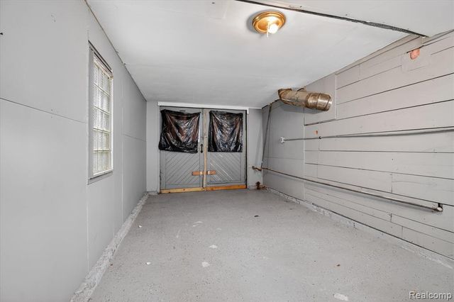 3132-3134 Van Alstyne Street, Wyandotte, MI 48192