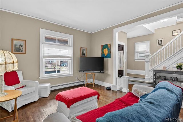 3132-3134 Van Alstyne Street, Wyandotte, MI 48192