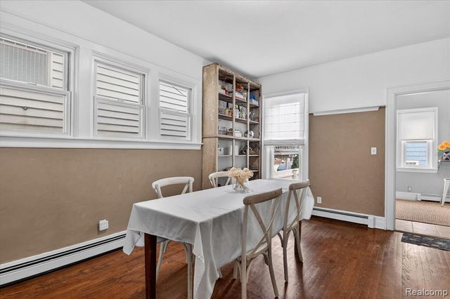 3132-3134 Van Alstyne Street, Wyandotte, MI 48192