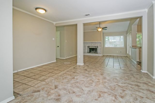 405 Lone Oak Circle, Kennedale, TX 76060