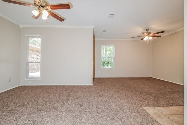 405 Lone Oak Circle, Kennedale, TX 76060