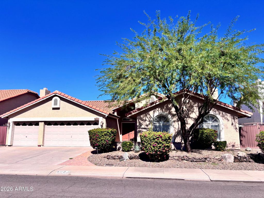 5664 E GRANDVIEW Road, Scottsdale, AZ 85254 — exterior