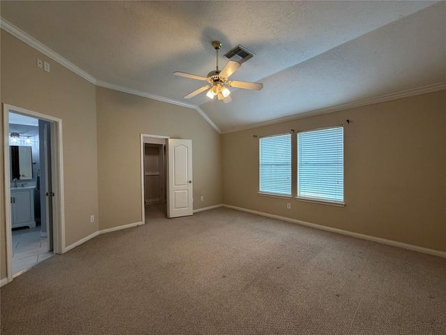1113 Shadowbend Street, Pearland, TX 77581