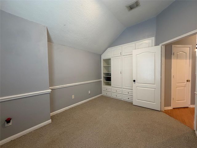 1113 Shadowbend Street, Pearland, TX 77581