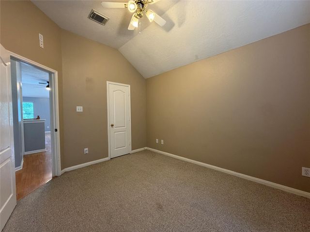 1113 Shadowbend Street, Pearland, TX 77581