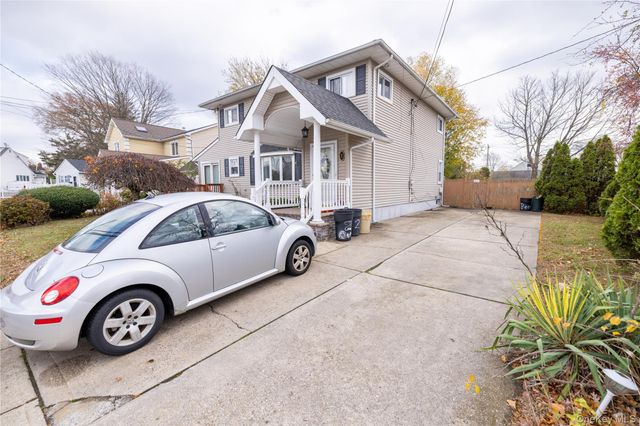 2 Bernard Street, Massapequa, NY 11758