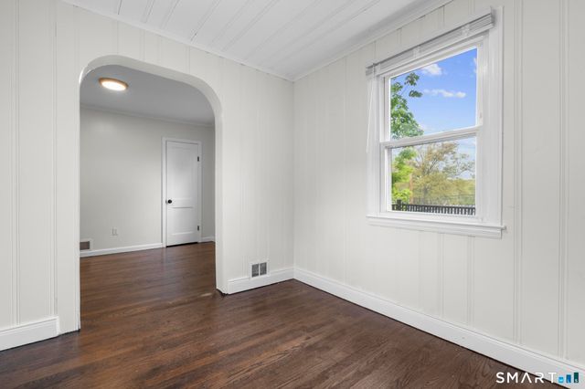110 Harper Avenue, New Haven, CT 06515