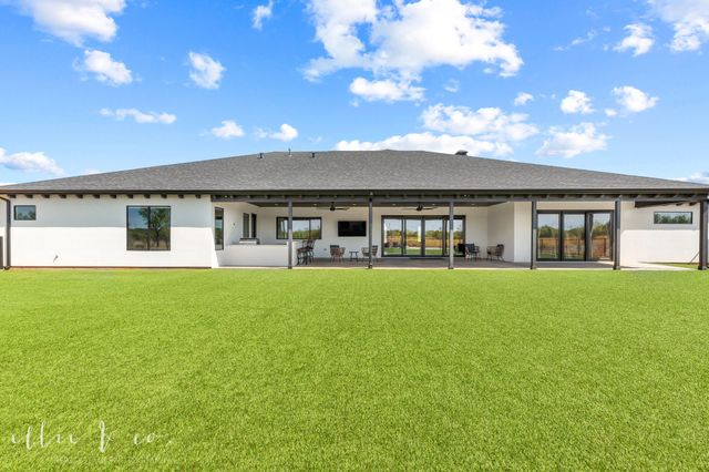 173 Western Trl, Buffalo Gap, TX 79508